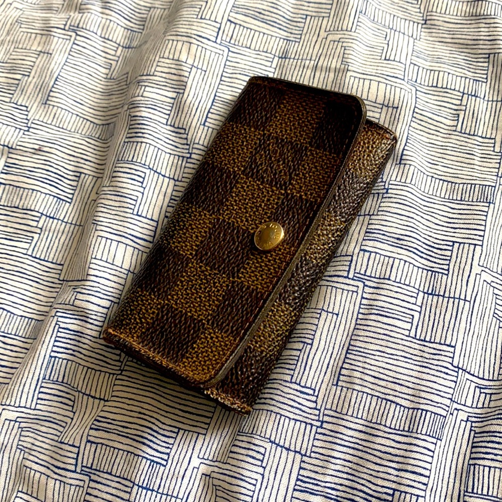 Lv Damier ebene key holder -authentic-junk